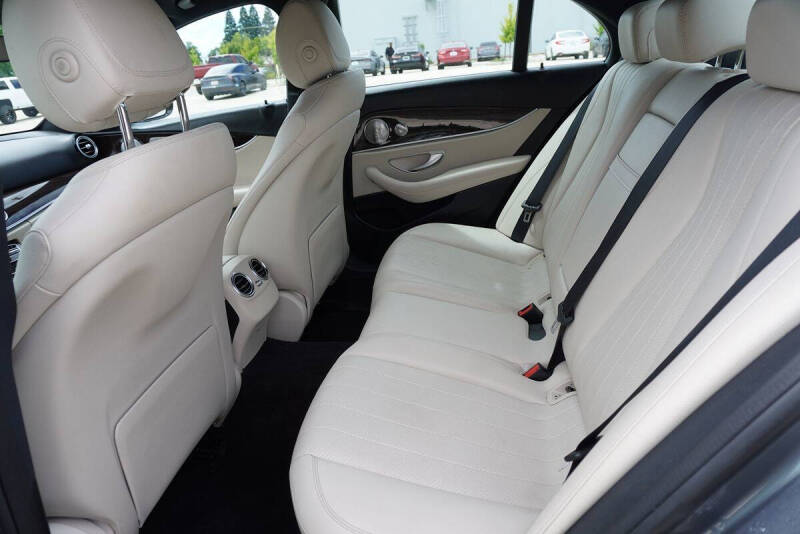 2019 Mercedes-Benz E-Class E 300