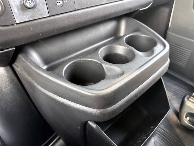 2010 GMC Savana LS 3500
