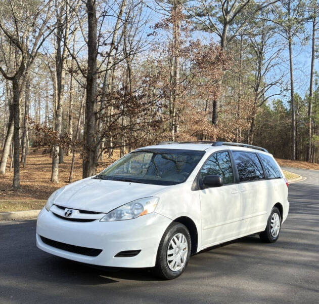 2008 Toyota Sienna LE's photo
