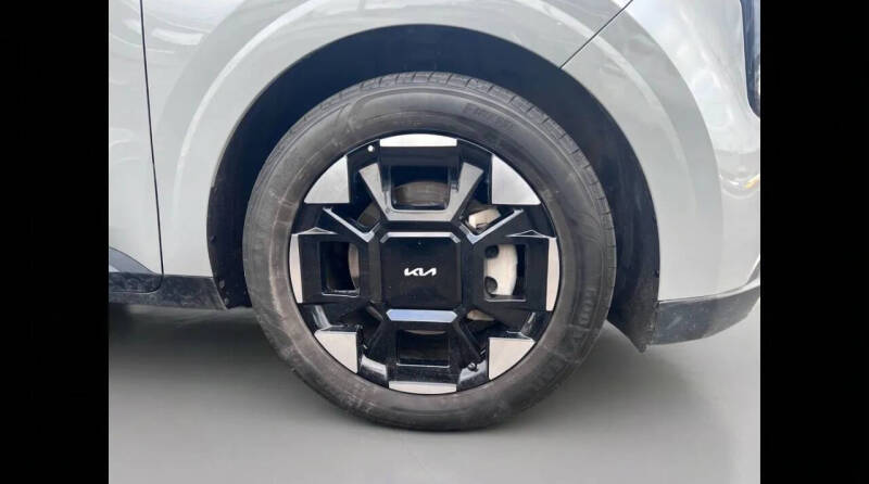 2025 Kia Carnival EX