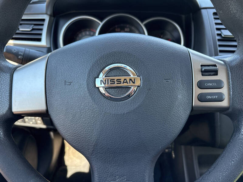 2009 Nissan Versa 1.8 S