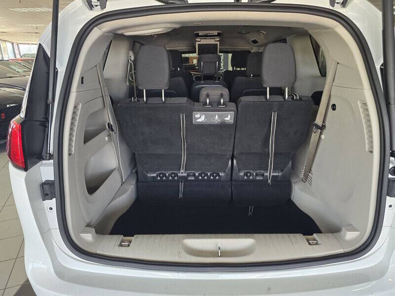 2018 Chrysler Pacifica Touring Plus