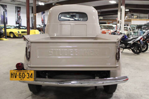1947 Studebaker M5