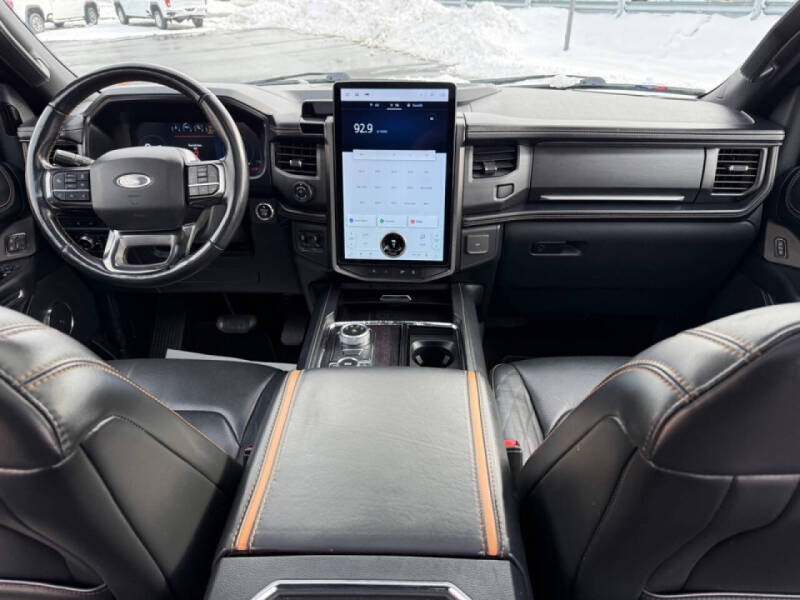 2022 Ford Expedition MAX Platinum