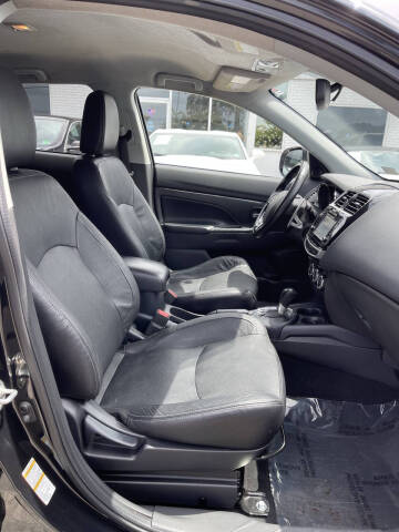 2017 Mitsubishi Outlander Sport 2.4 SEL