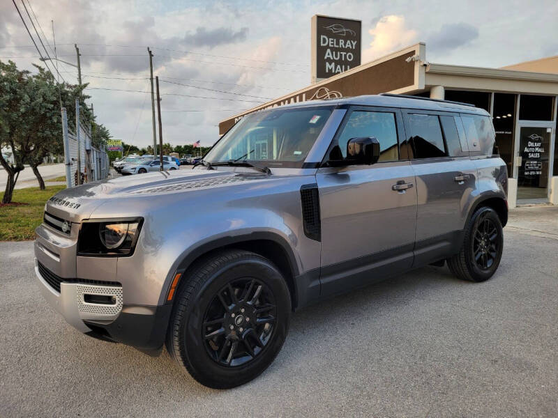 2024 Land Rover Defender S's photo