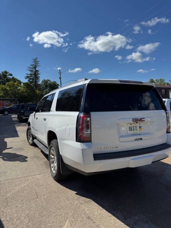 2016 GMC Yukon XL SLT