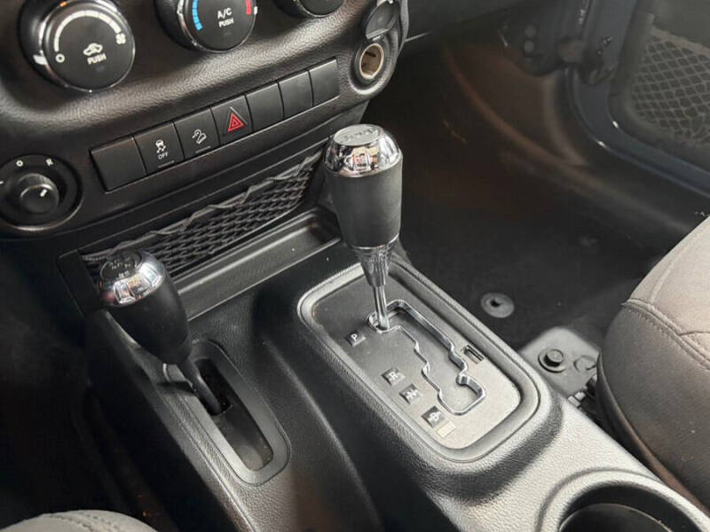 2018 Jeep Wrangler JK Unlimited Willys Wheeler W