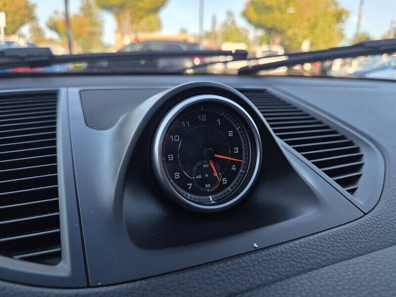 2016 Porsche Macan S