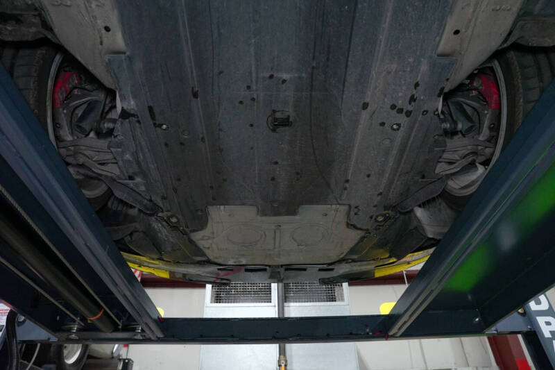 2012 Porsche Cayman R