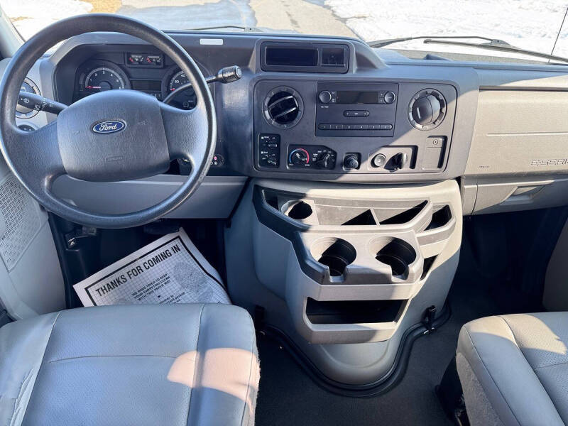 2012 Ford E-Series E-350 SD XL