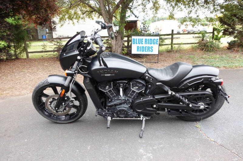 2022 Indian Scout Rouge