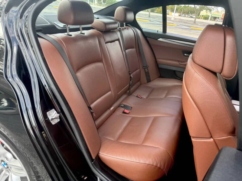 2012 BMW 5 Series 550i xDrive