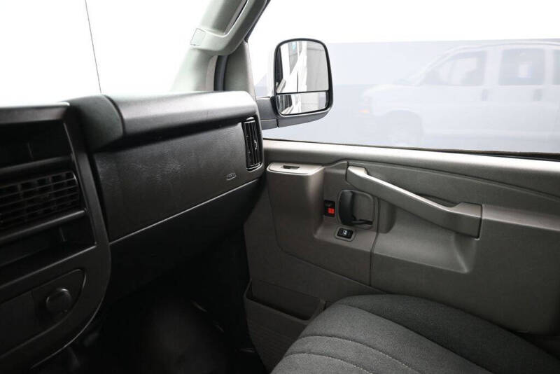2020 Chevrolet Express 2500