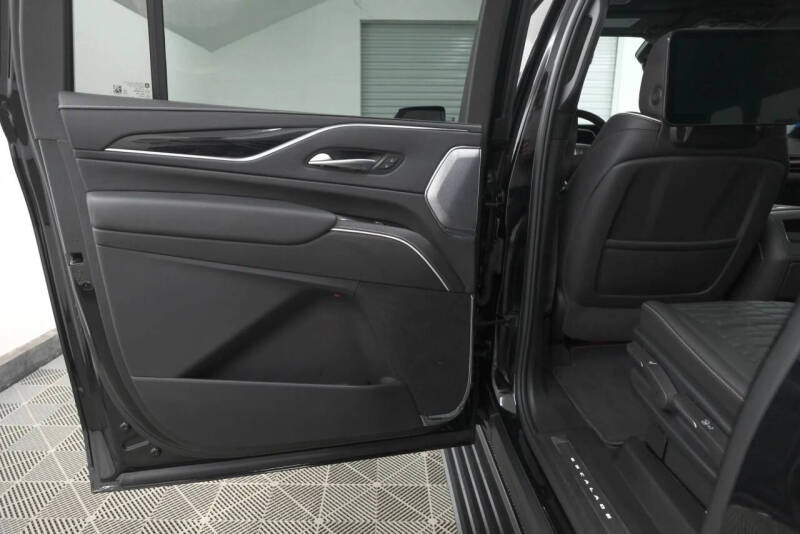 2023 Cadillac Escalade-V ESV