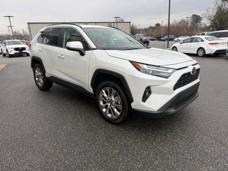 2025 Toyota RAV4 XLE Premium