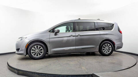 2019 Chrysler Pacifica Touring L