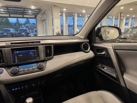 2017 Toyota RAV4 Hybrid Limited