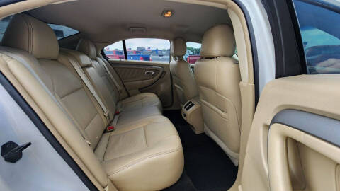 2014 Ford Taurus SEL
