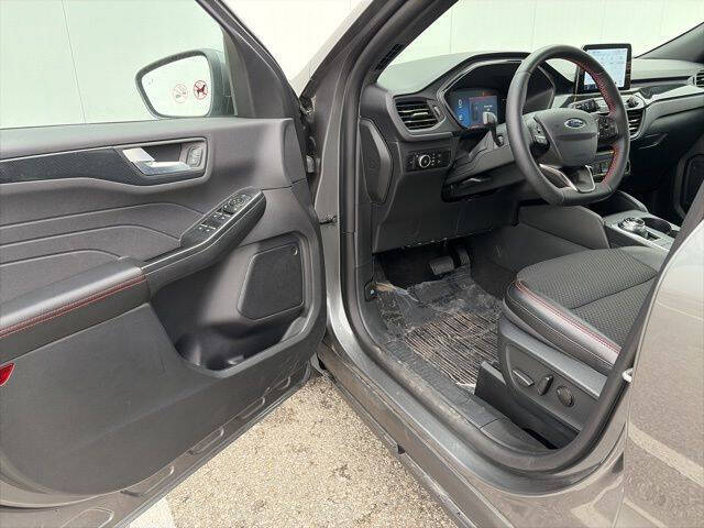 2026 Ford Escape ST-Line Select