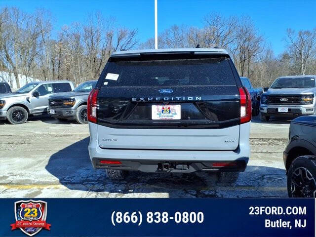 2026 Ford Expedition MAX Active