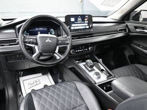 2023 Mitsubishi Outlander PHEV SEL