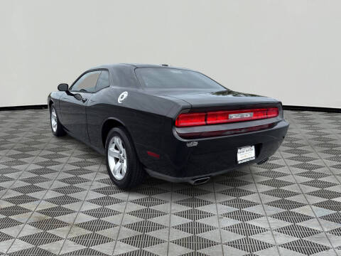 2012 Dodge Challenger SXT Plus