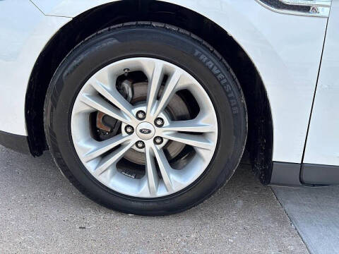 2018 Ford Taurus SE