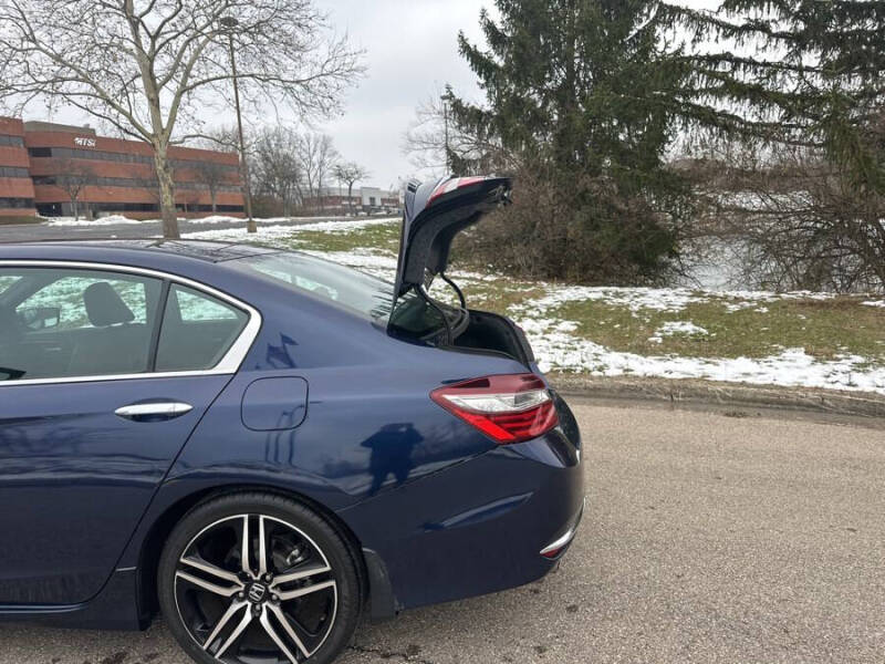 2017 Honda Accord Sport w/Honda Sensing