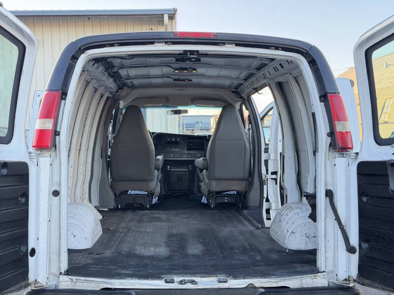 2016 Chevrolet Express 2500