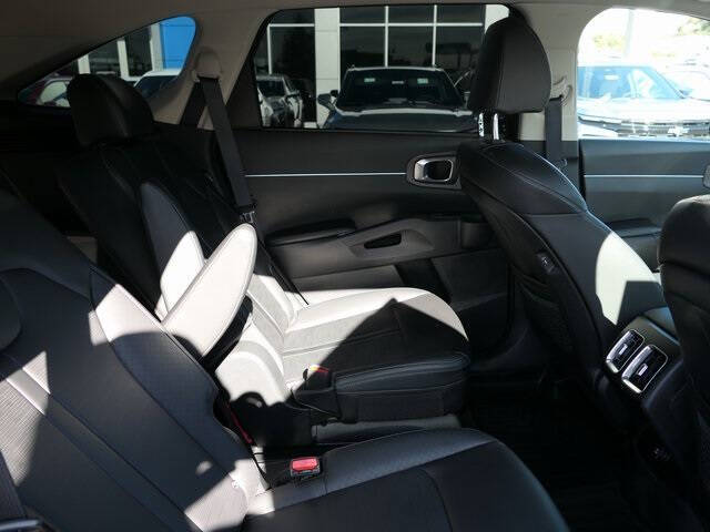 2024 Kia Sorento X-Line EX