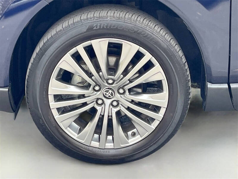 2024 Toyota Venza XLE