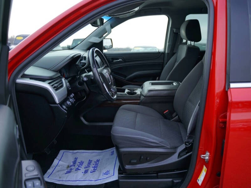 2017 GMC Yukon XL SLE