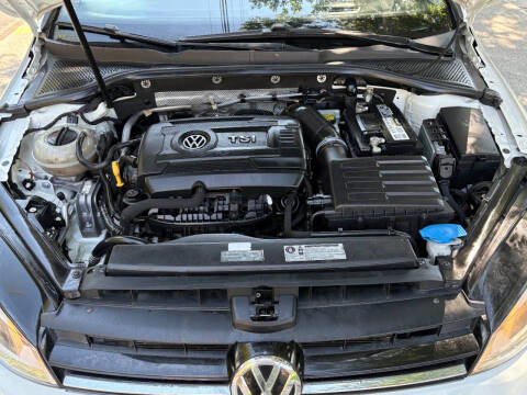 2016 Volkswagen Golf TSI S
