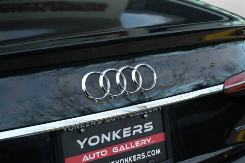 2022 Audi A4 quattro Premium 40 TFSI