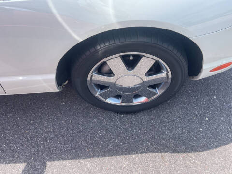 2002 Ford Thunderbird Deluxe