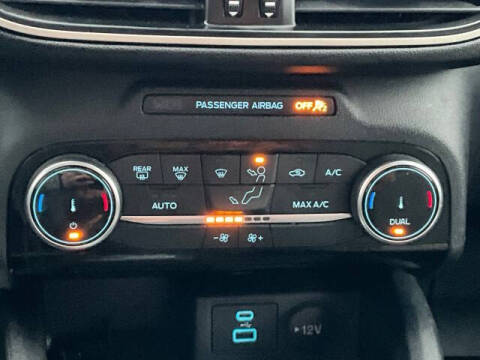 2022 Ford Escape Plug-In Hybrid SE