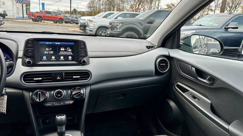 2021 Hyundai Kona SE