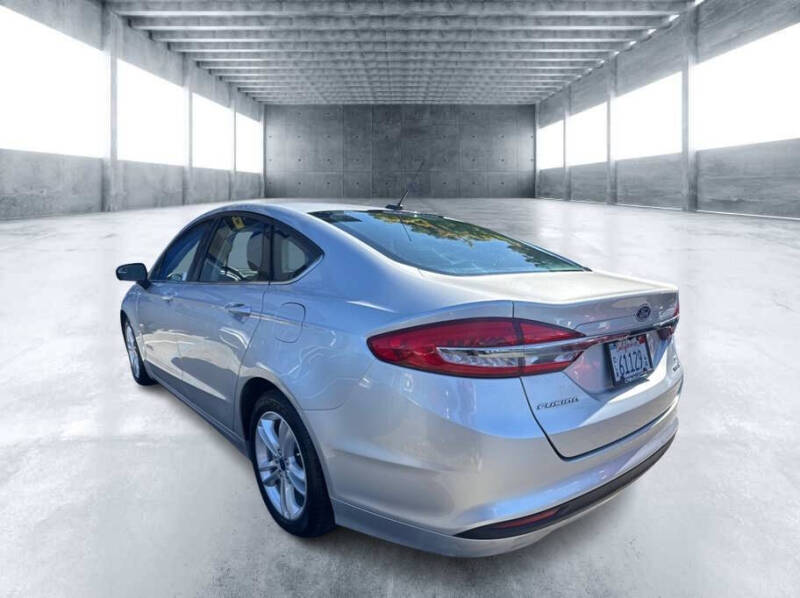2018 Ford Fusion Hybrid SE
