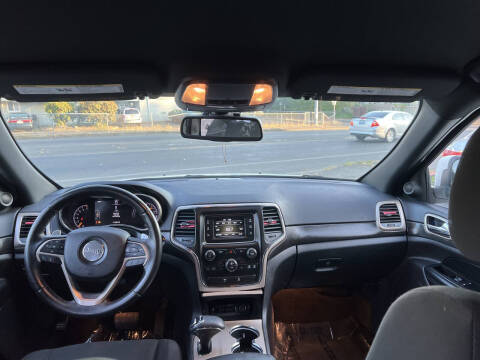 2015 Jeep Grand Cherokee Laredo