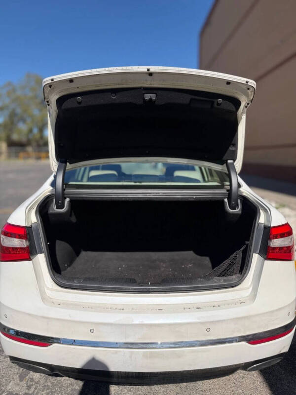 2014 Kia Cadenza Premium