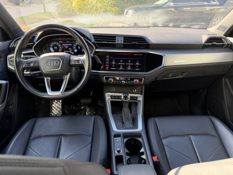 2023 Audi Q3 quattro S line Premium 45 TFSI