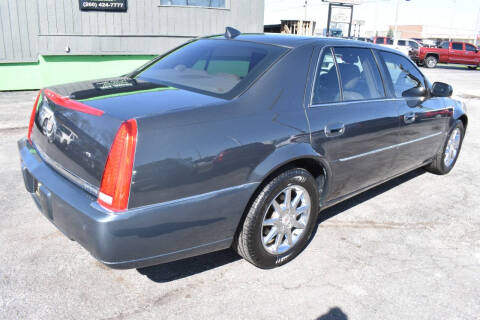 2010 Cadillac DTS Luxury Collection