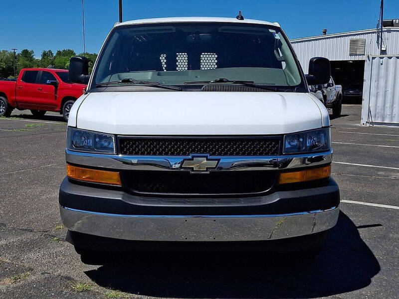 2024 Chevrolet Express 2500