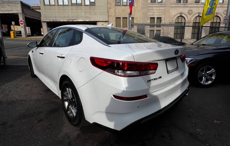 2020 Kia Optima LX