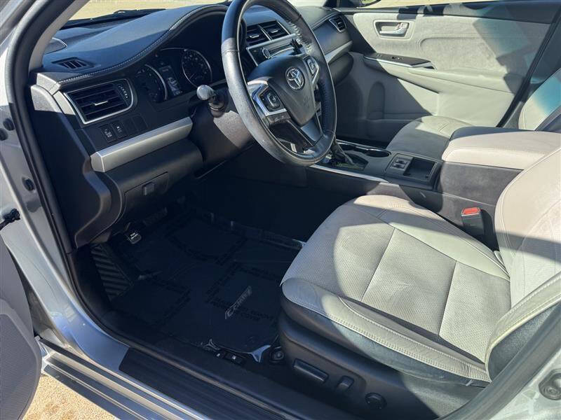 2016 Toyota Camry XLE