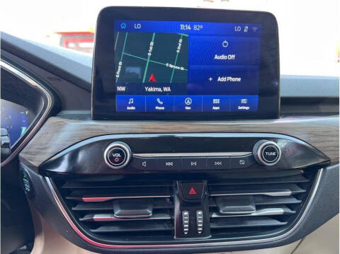 2020 Ford Escape Titanium