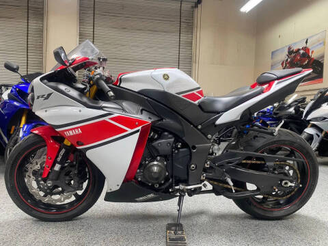 2012 Yamaha YZF-R1