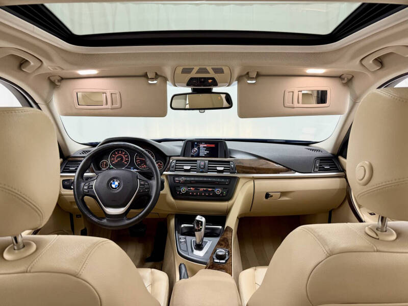 2015 BMW 3 Series 328i