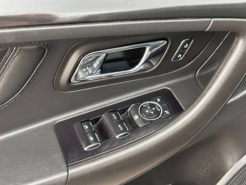 2017 Ford Taurus SHO